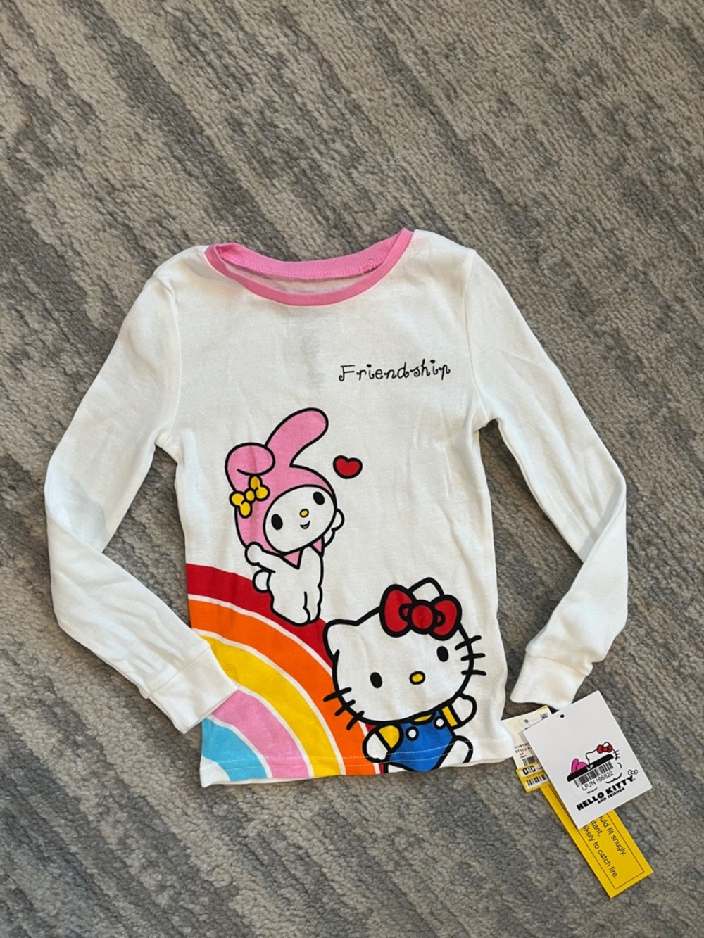 Hello Kitty Pajama Set - Picture 2 of 5